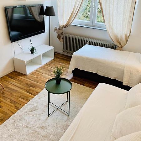 Top Renoviertes Apartement In Bester Lage Von Homburg- 5 Fussminuten Zur Uniklinik Гомбург Екстер'єр фото