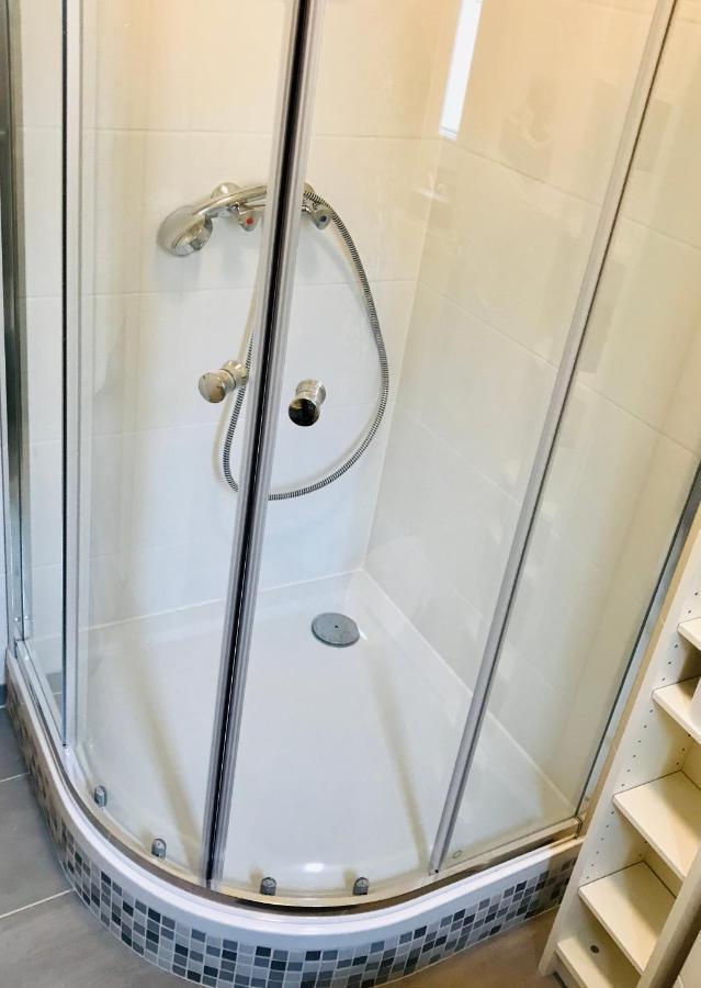 Top Renoviertes Apartement In Bester Lage Von Homburg- 5 Fussminuten Zur Uniklinik Гомбург Екстер'єр фото